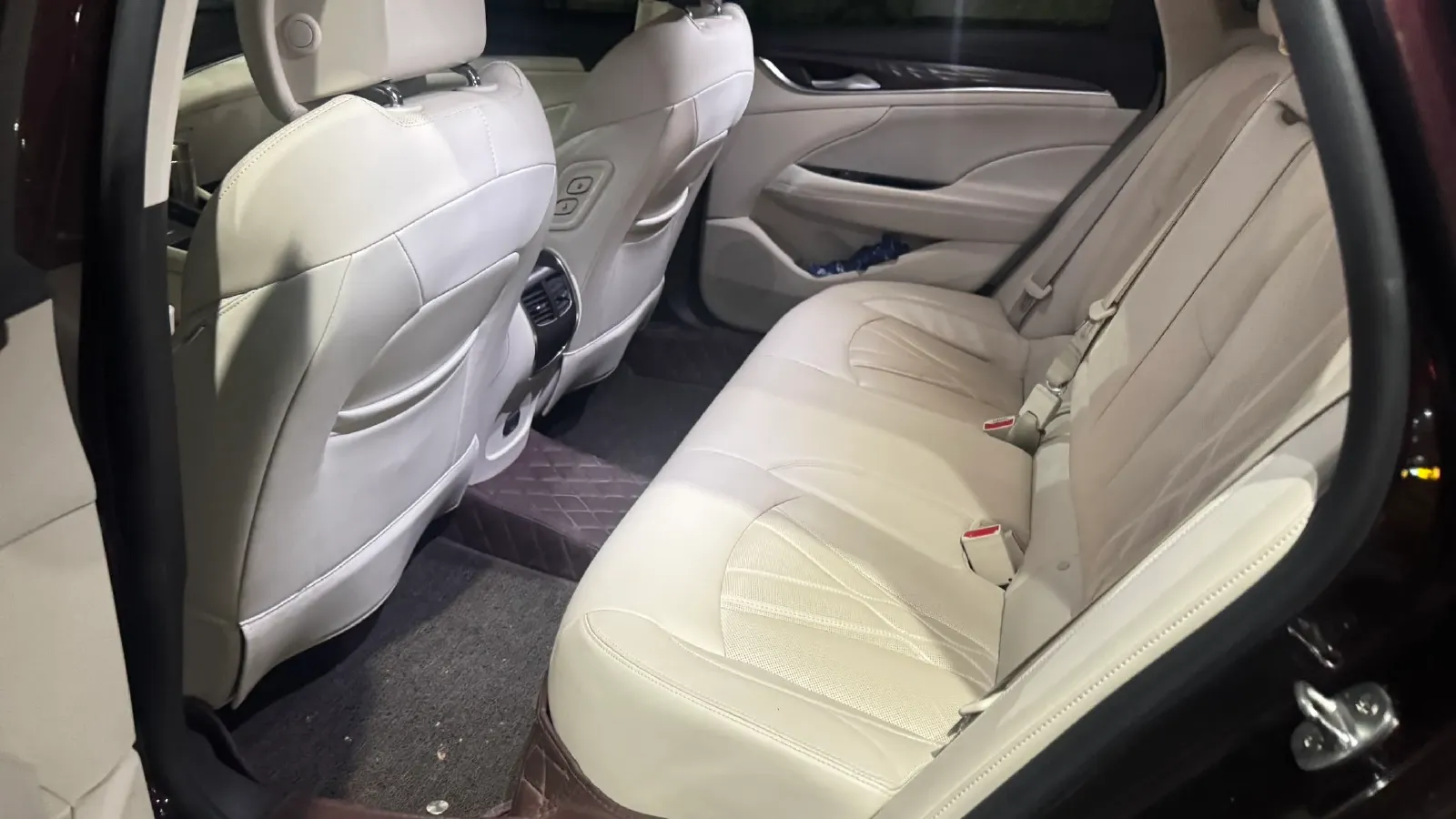 2022 Buick Larcosse 2.0T 237HP L4 9AT,autocango,china used car exporter,china ev exporter,chinese used car exporter,chinese used ev exporter