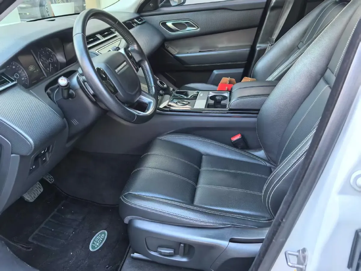 2018 Land Rover Range Rover Velar 2.0T 300HP L4 8AT,autocango,china used car exporter,china ev exporter,chinese used car exporter,chinese used ev exporter