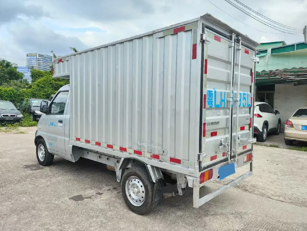 2021 WuLing RongGuang Mini Truck 1.5L 99HP L4 5MT,autocango,china used car exporter,china ev exporter,chinese used car exporter,chinese used ev exporter