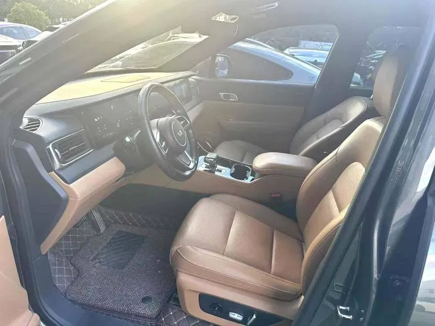 2021 Li ONE Range Extended 131HP REEV 40.5KWH,autocango,china used car exporter,china ev exporter,chinese used car exporter,chinese used ev exporter