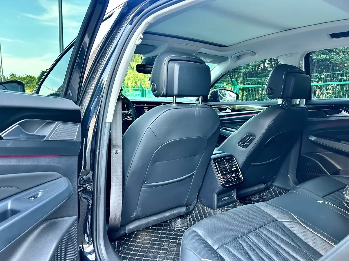 2023 Volkswagen Passat 2.0T 186HP L4 7DCT,autocango,china used car exporter,china ev exporter,chinese used car exporter,chinese used ev exporter