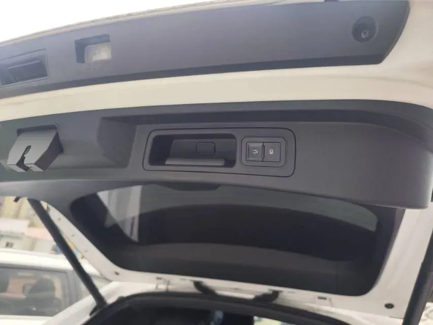 2022 Hyundai Tucson 2.0L 150HP L4 6AT Hybrid,autocango,china used car exporter,china ev exporter,chinese used car exporter,chinese used ev exporter