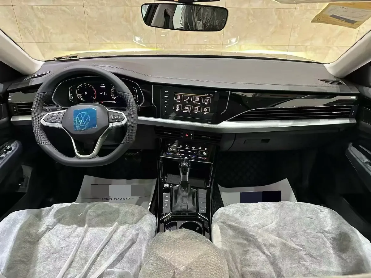 2026 Volkswagen Passat 2.0T 220HP L4 7DCT,autocango,china used car exporter,china ev exporter,chinese used car exporter,chinese used ev exporter