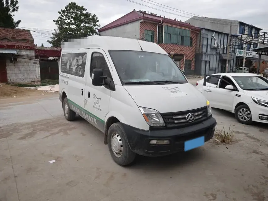 2020 MAXUS XinTu V80 2.5T 136HP L4 6MT,autocango,china used car exporter,china ev exporter,chinese used car exporter,chinese used ev exporter