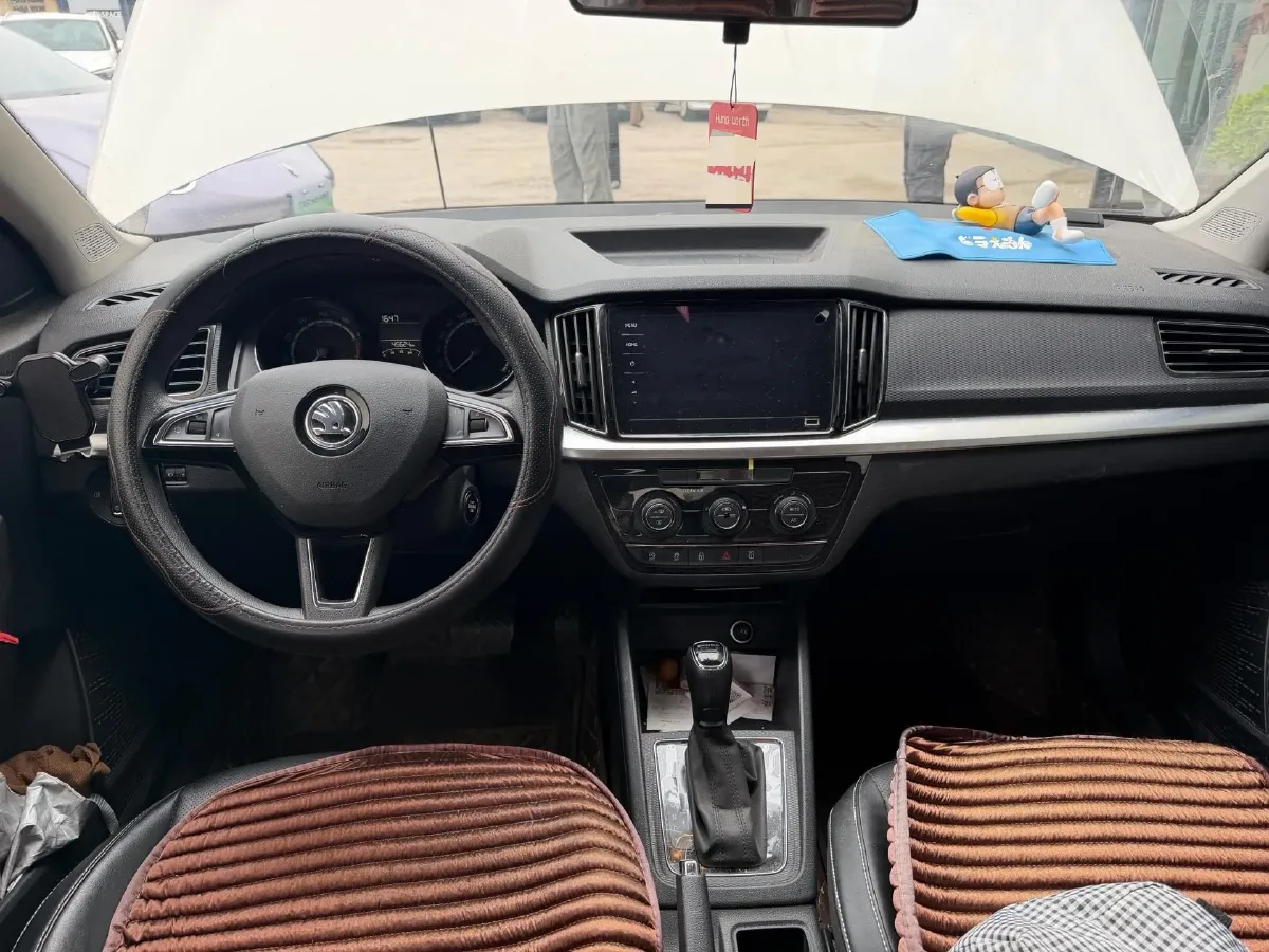2022 Skoda Kamiq 1.5L 112HP L4 6AT,autocango,china used car exporter,china ev exporter,chinese used car exporter,chinese used ev exporter