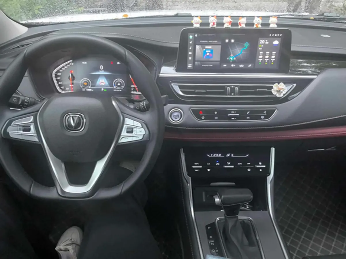 2023 ChangAn CS75 1.5T 188HP L4 7DCT,autocango,china used car exporter,china ev exporter,chinese used car exporter,chinese used ev exporter