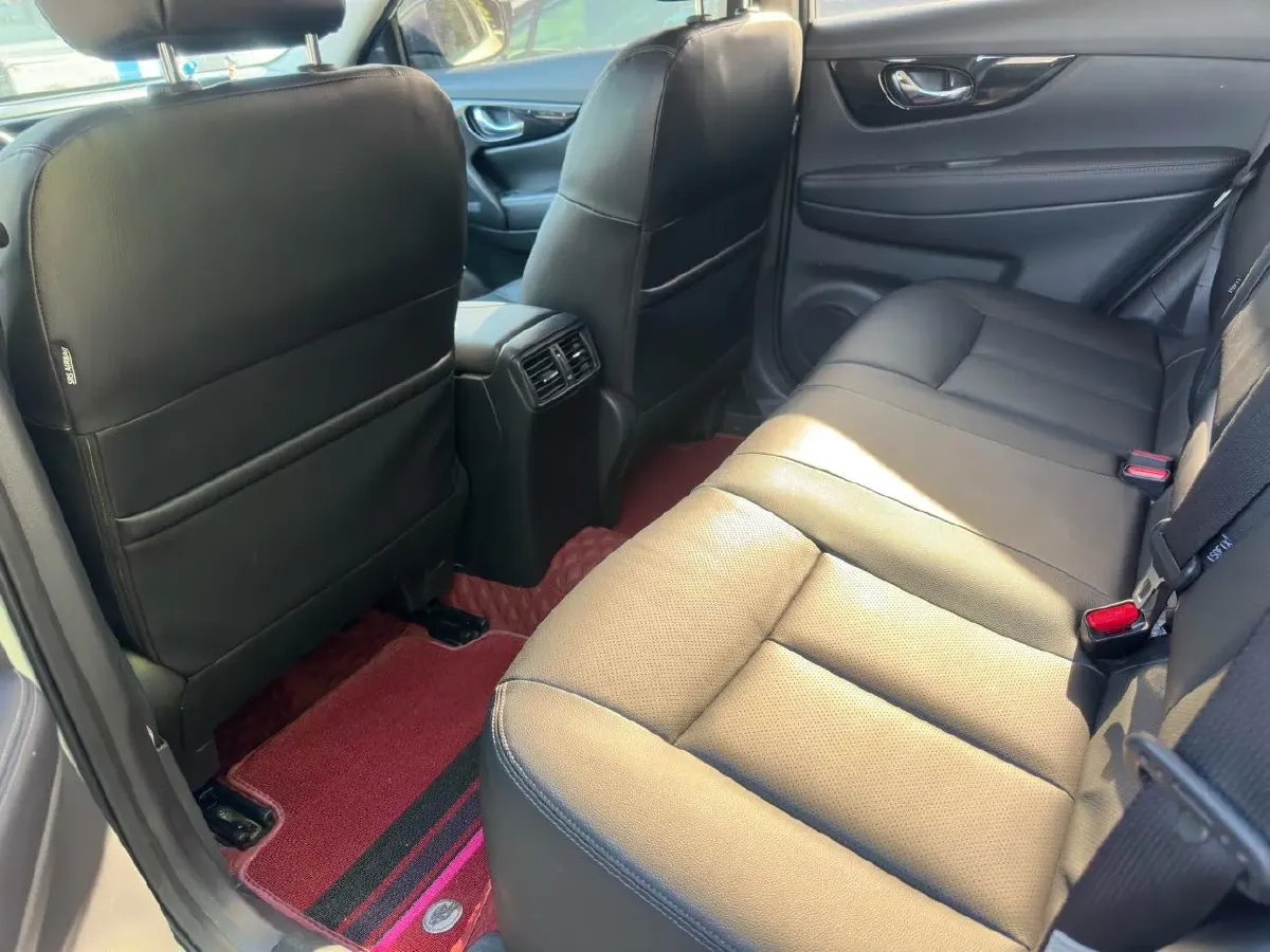 2022 Nissan X-Trail 2.0L 151HP L4 CVT,autocango,china used car exporter,china ev exporter,chinese used car exporter,chinese used ev exporter