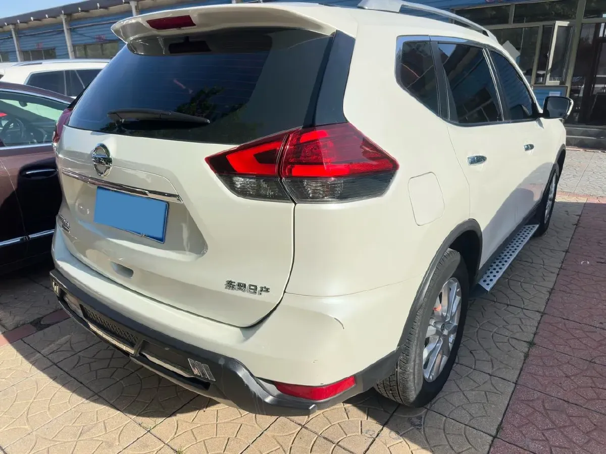 2022 Nissan X-Trail 2.0L 151HP L4 CVT,autocango,china used car exporter,china ev exporter,chinese used car exporter,chinese used ev exporter