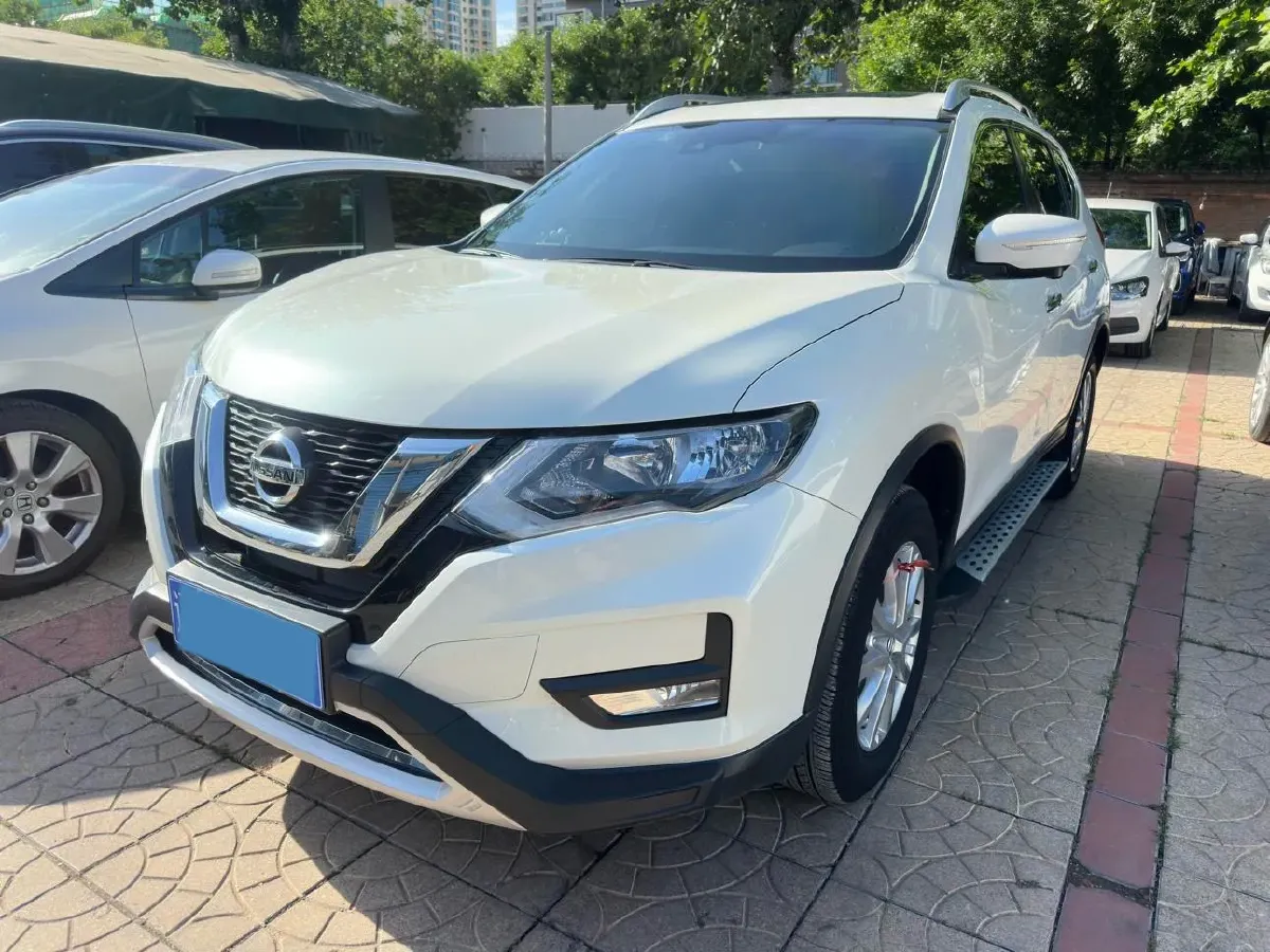 2022 Nissan X-Trail 2.0L 151HP L4 CVT,autocango,china used car exporter,china ev exporter,chinese used car exporter,chinese used ev exporter