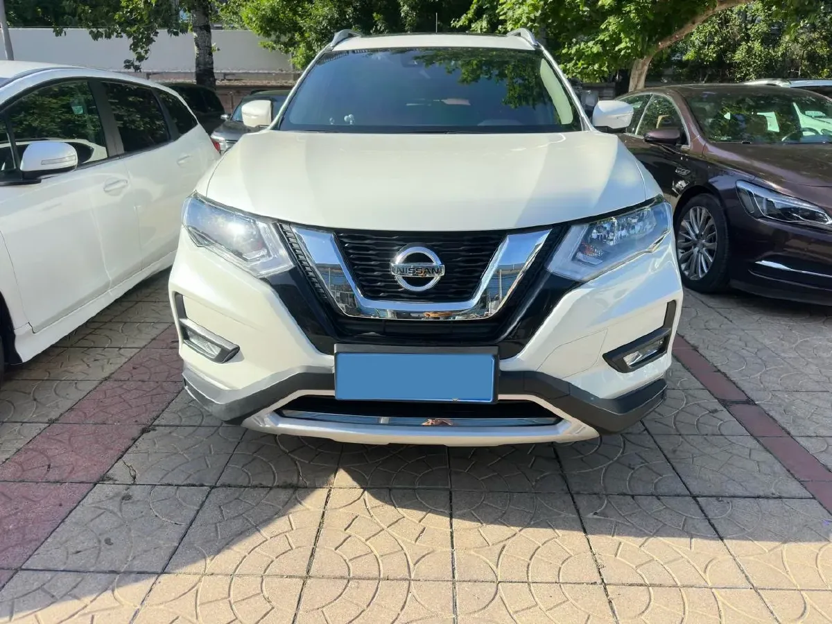 2022 Nissan X-Trail 2.0L 151HP L4 CVT,autocango,china used car exporter,china ev exporter,chinese used car exporter,chinese used ev exporter
