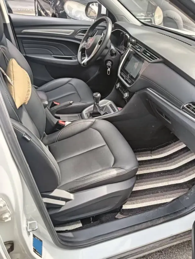2018 Roewe i6 1.0T 125HP L3 6MT,autocango,china used car exporter,china ev exporter,chinese used car exporter,chinese used ev exporter