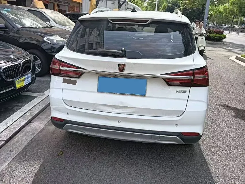 2018 Roewe i6 1.0T 125HP L3 6MT,autocango,china used car exporter,china ev exporter,chinese used car exporter,chinese used ev exporter