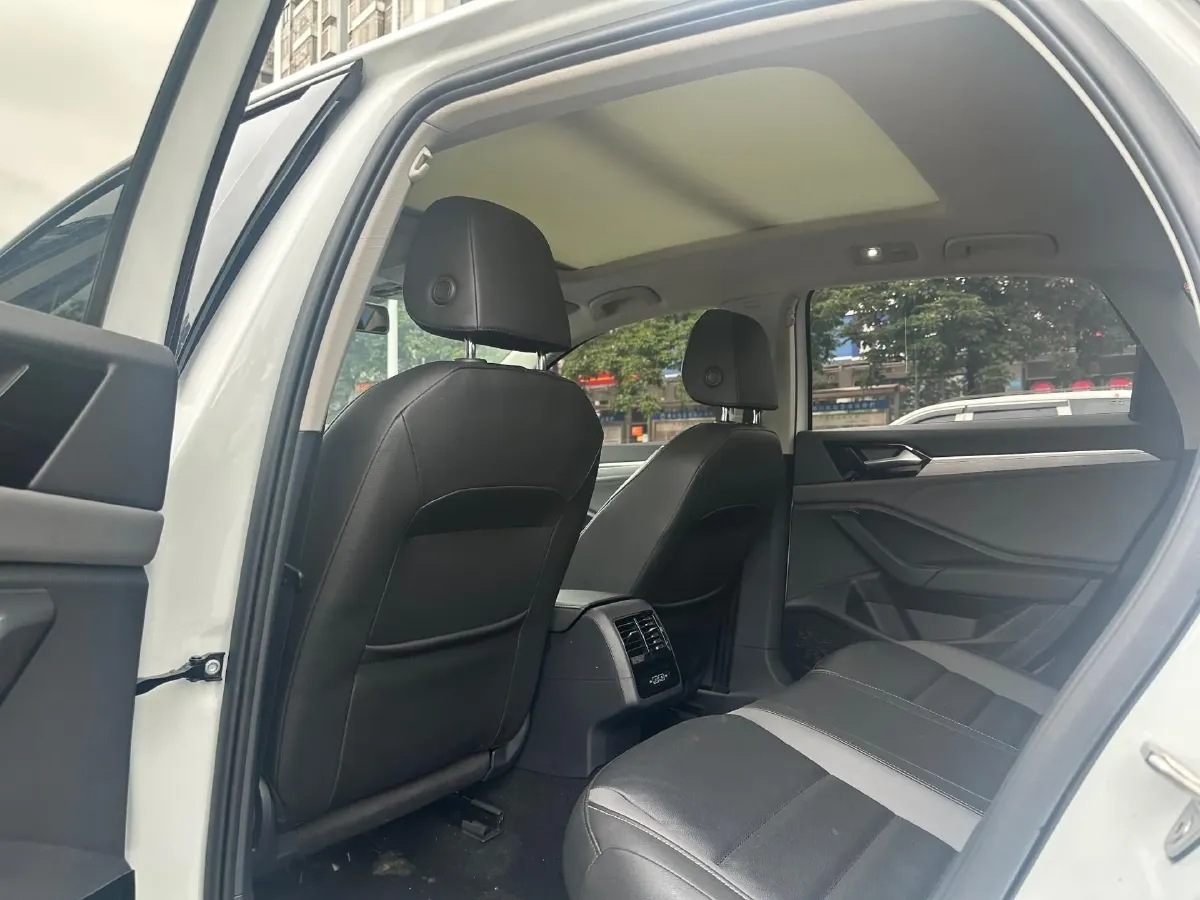 2021 Volkswagen Sagitar 1.4T 150HP L4 7DCT,autocango,china used car exporter,china ev exporter,chinese used car exporter,chinese used ev exporter