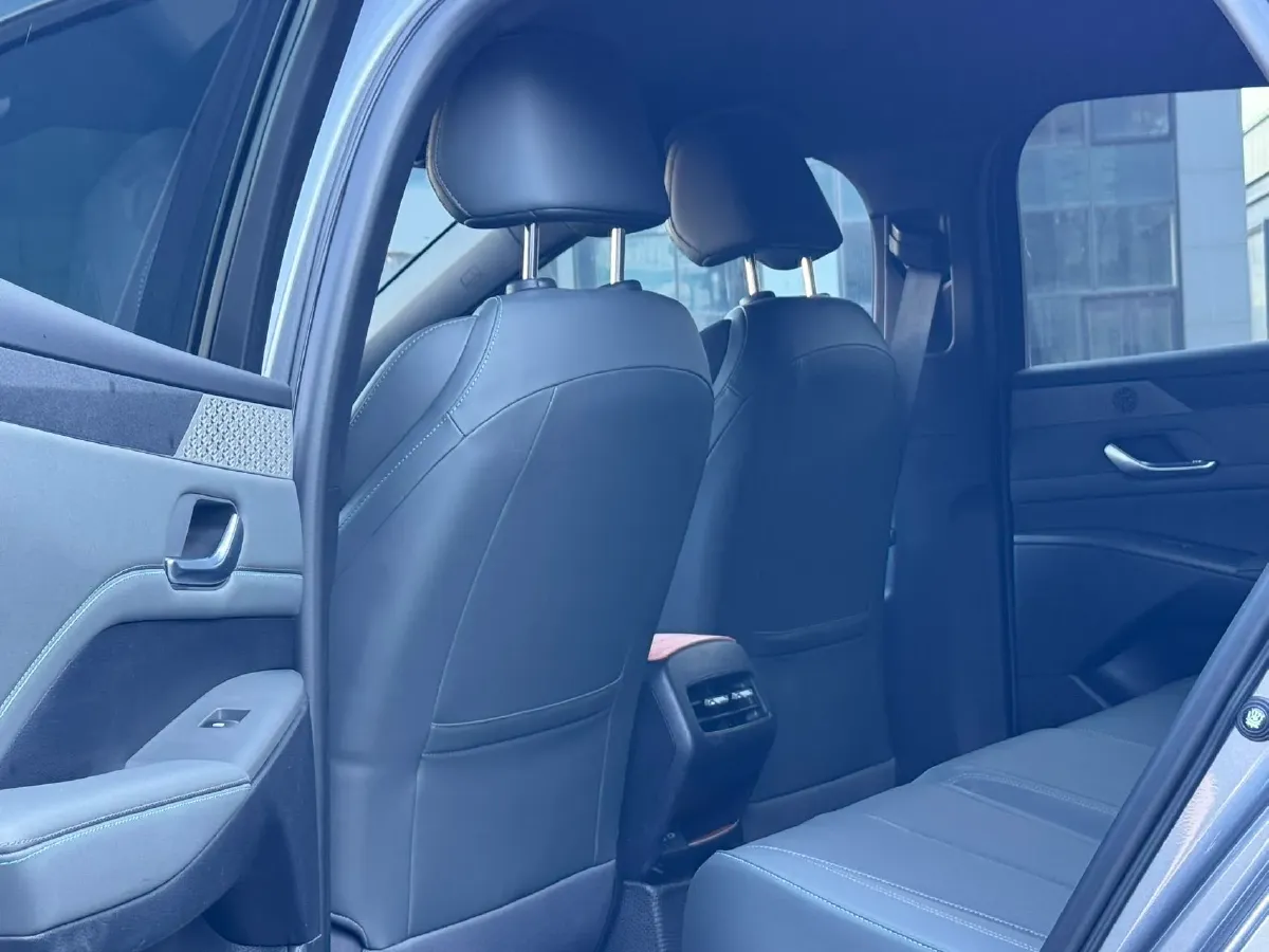2025 BYD Seal05 DM-i 1.5L 101HP L4 E-CVT PHEV 7.68KWH,autocango,china used car exporter,china ev exporter,chinese used car exporter,chinese used ev exporter