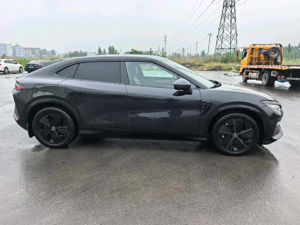 2025 BYD SongL EV BEV 71.8KWH,autocango,china used car exporter,china ev exporter,chinese used car exporter,chinese used ev exporter