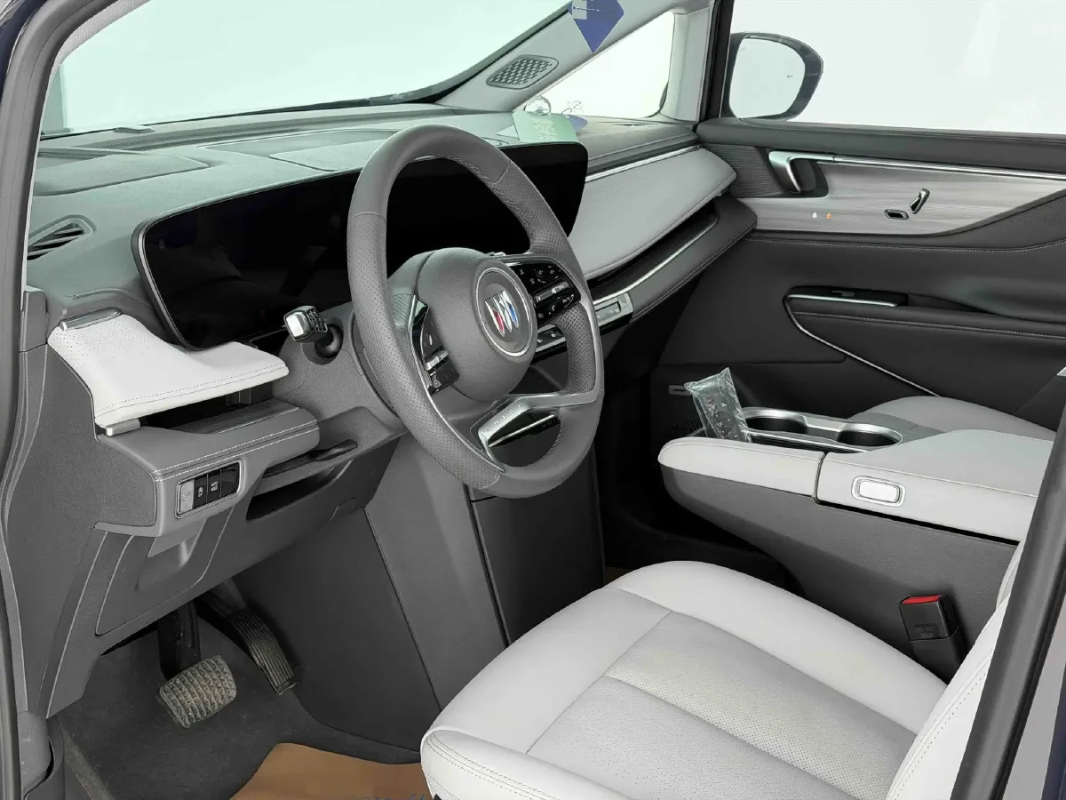 2025 Buick GL8 2.0T 237HP L4 9AT,autocango,china used car exporter,china ev exporter,chinese used car exporter,chinese used ev exporter