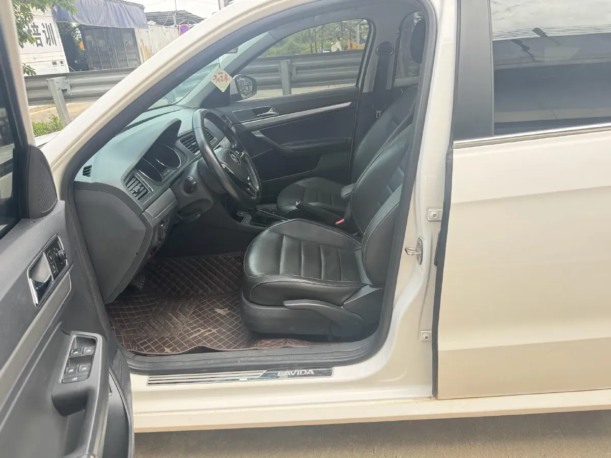 2017 Buick Excelle 1.5L 114HP L4 6AT,autocango,china used car exporter,china ev exporter,chinese used car exporter,chinese used ev exporter