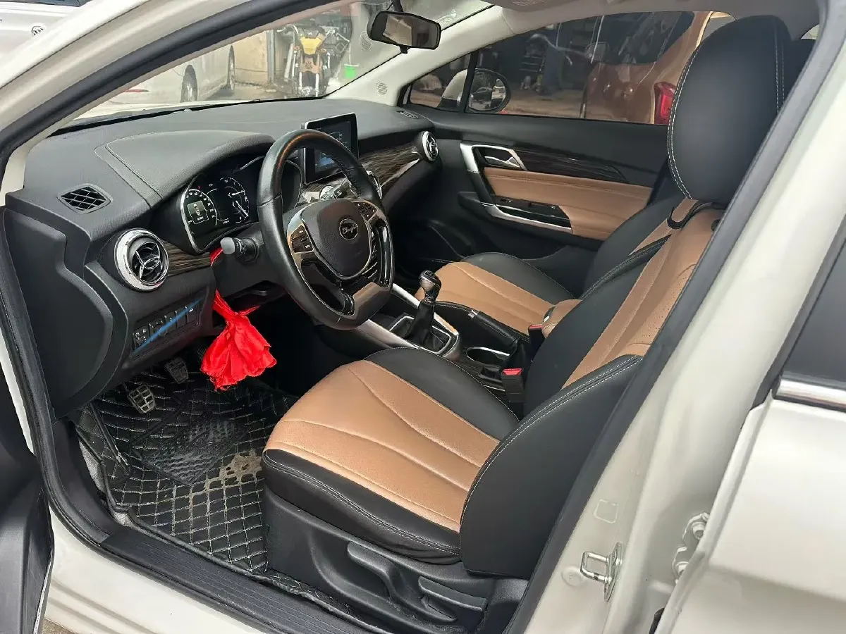 2019 BAIC ChangHe A6 1.5L 113HP L4 5MT,autocango,china used car exporter,china ev exporter,chinese used car exporter,chinese used ev exporter