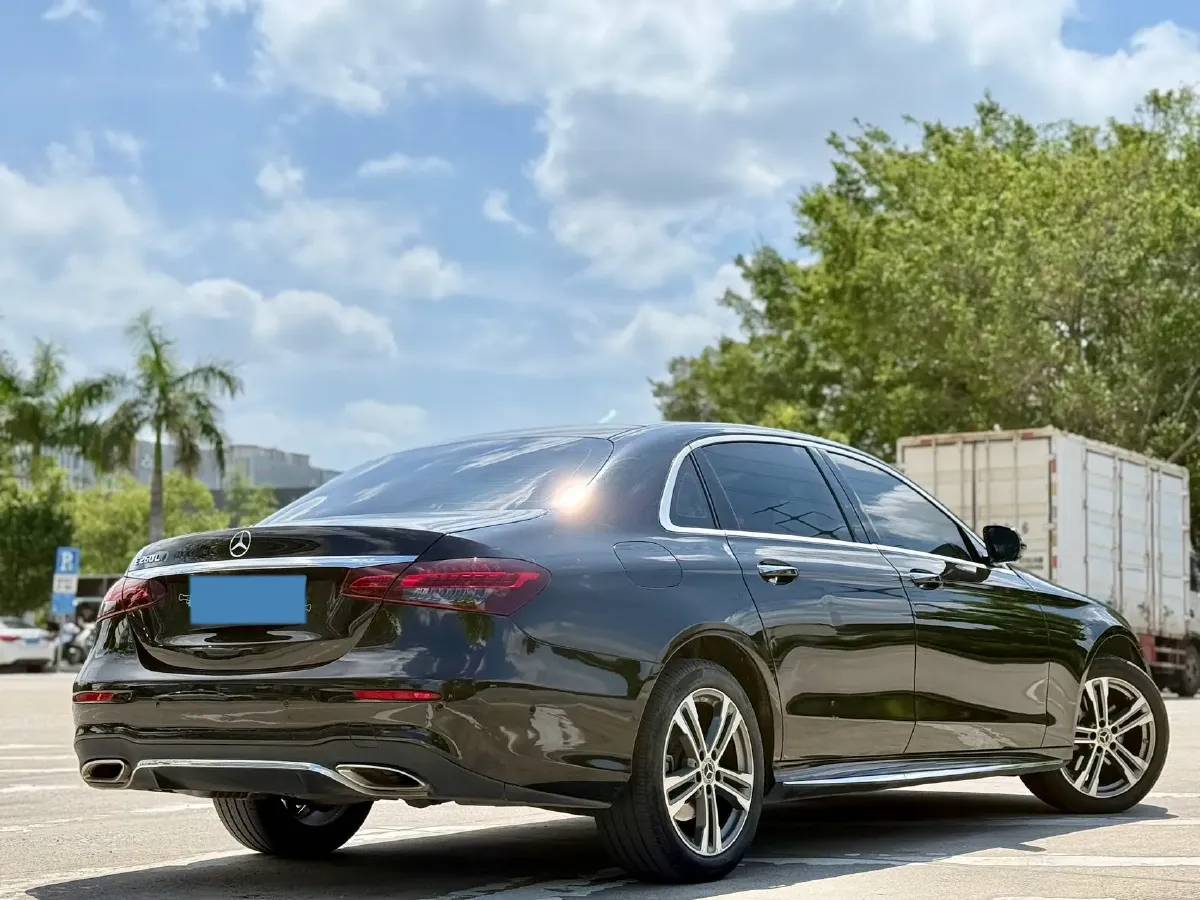 2021 Mercedes-Benz E Class 2.0T 197HP L4 9AT,autocango,china used car exporter,china ev exporter,chinese used car exporter,chinese used ev exporter