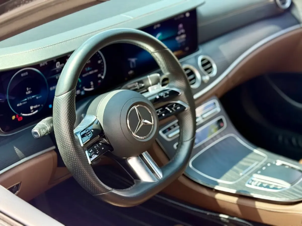 2021 Mercedes-Benz E Class 2.0T 197HP L4 9AT,autocango,china used car exporter,china ev exporter,chinese used car exporter,chinese used ev exporter