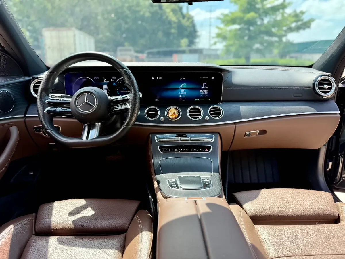 2021 Mercedes-Benz E Class 2.0T 197HP L4 9AT,autocango,china used car exporter,china ev exporter,chinese used car exporter,chinese used ev exporter