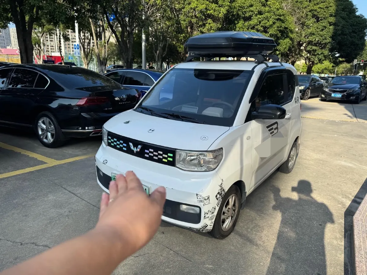 2020 WuLing HongGuang MINI EV BEV 13.8KWH,autocango,china used car exporter,china ev exporter,chinese used car exporter,chinese used ev exporter