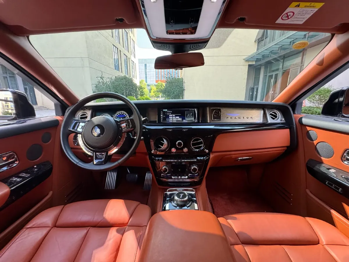 2017 Rolls-Royce Wraith 6.6T 632HP V12 8AT,autocango,china used car exporter,china ev exporter,chinese used car exporter,chinese used ev exporter