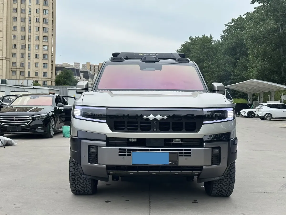 2025 FangChengBao Bao 8 2.0T 245HP L4 E-CVT PHEV 36.8KWH,autocango,china used car exporter,china ev exporter,chinese used car exporter,chinese used ev exporter