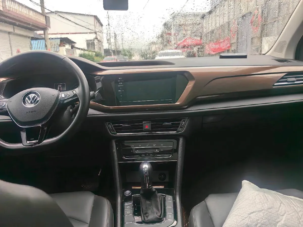 2021 Volkswagen Tharu 1.4T 150HP L4 7DCT,autocango,china used car exporter,china ev exporter,chinese used car exporter,chinese used ev exporter