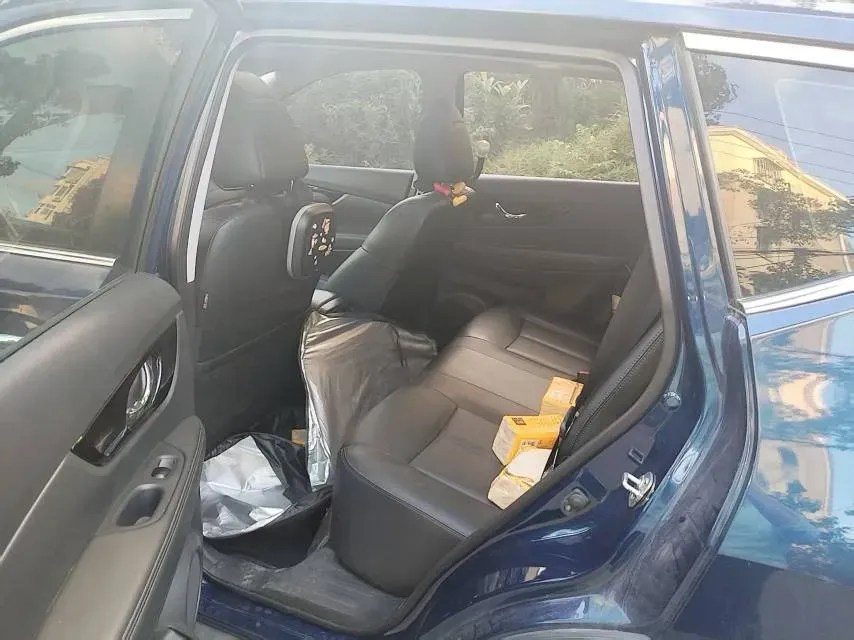 2020 Nissan X-Trail 2.0L 154HP L4 CVT,autocango,china used car exporter,china ev exporter,chinese used car exporter,chinese used ev exporter