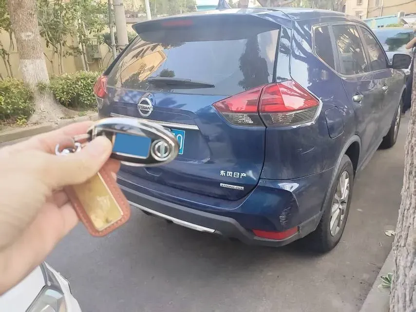 2020 Nissan X-Trail 2.0L 154HP L4 CVT,autocango,china used car exporter,china ev exporter,chinese used car exporter,chinese used ev exporter