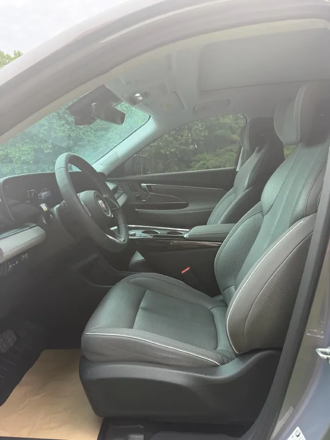 2023 Buick EnvisionPlus 1.5T 211HP L4 9AT,autocango,china used car exporter,china ev exporter,chinese used car exporter,chinese used ev exporter