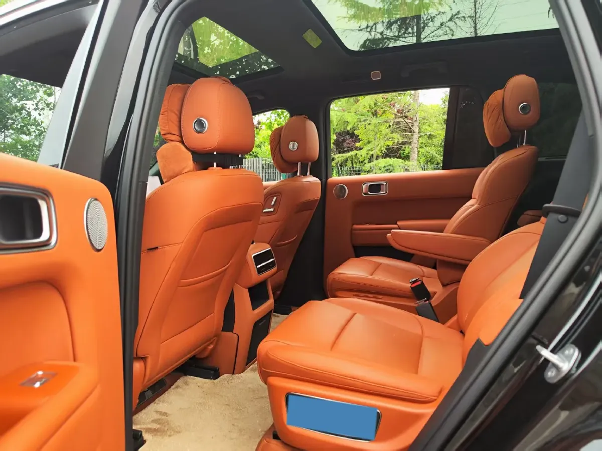 2023 Li L8 Range Extended 154HP REEV 40.9KWH,autocango,china used car exporter,china ev exporter,chinese used car exporter,chinese used ev exporter