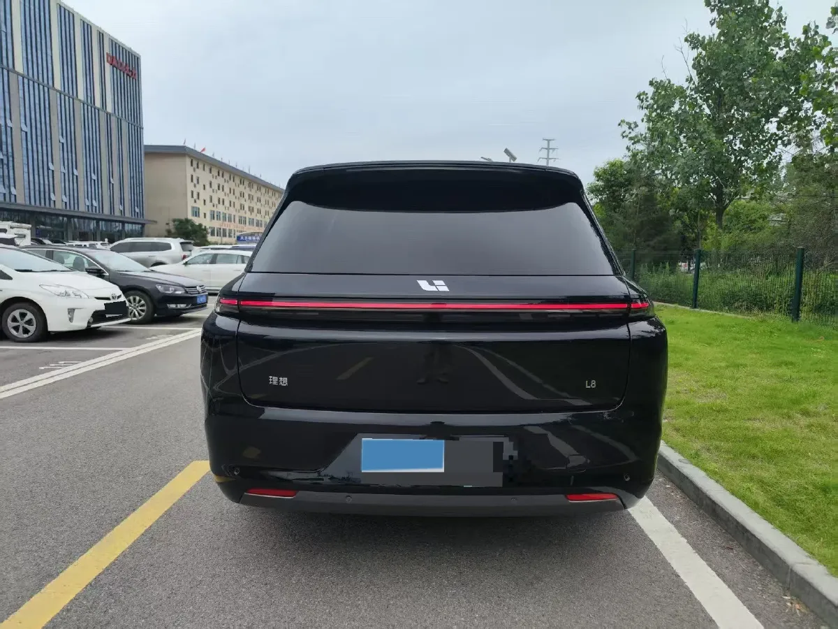 2023 Li L8 Range Extended 154HP REEV 40.9KWH,autocango,china used car exporter,china ev exporter,chinese used car exporter,chinese used ev exporter