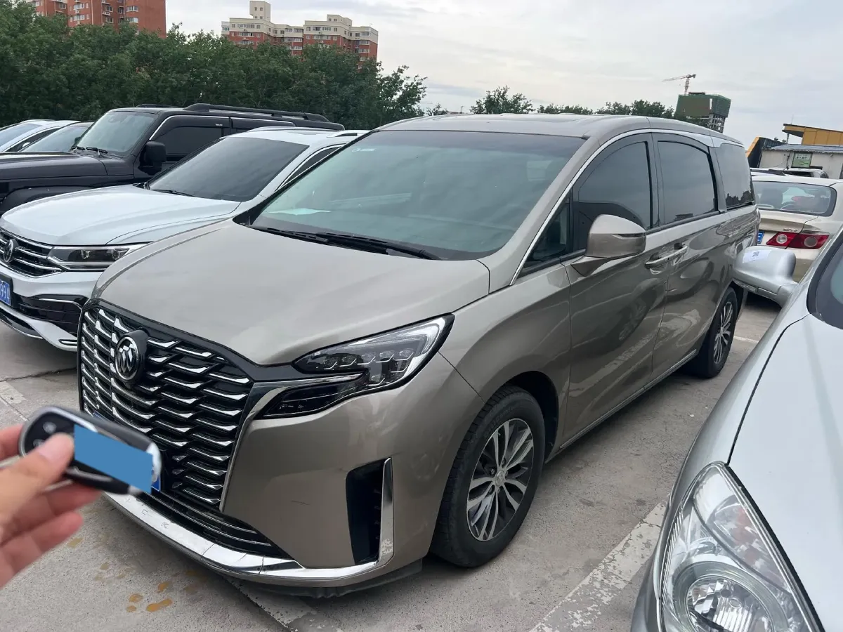 2023 Buick GL8 2.0T 237HP L4 9AT,autocango,china used car exporter,china ev exporter,chinese used car exporter,chinese used ev exporter