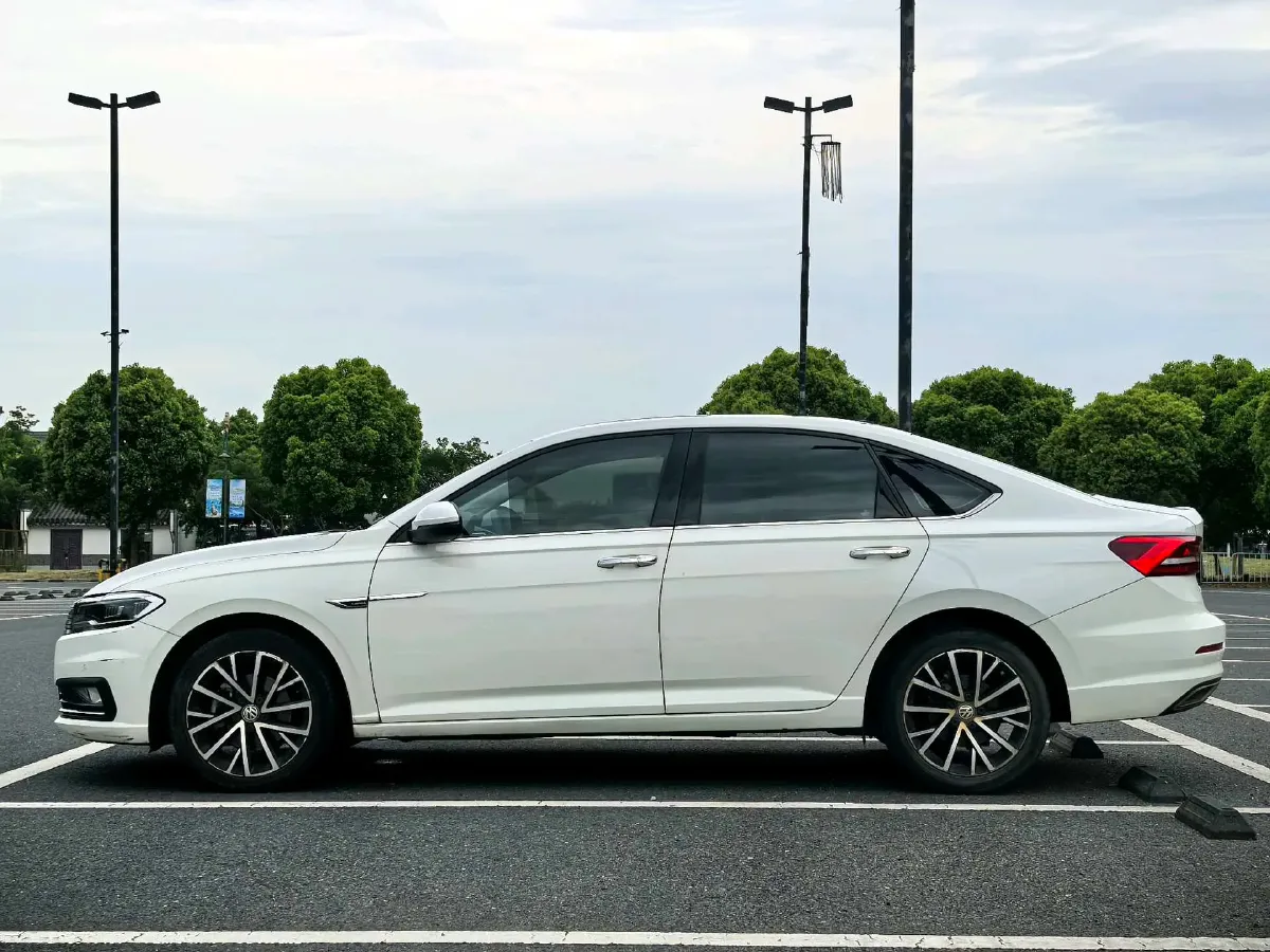 2018 Buick Verano 1.5T 169HP L4 7DCT,autocango,china used car exporter,china ev exporter,chinese used car exporter,chinese used ev exporter