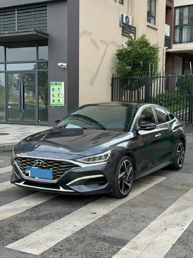 2019 Hyundai La Festa 1.6T 204HP L4 7DCT,autocango,china used car exporter,china ev exporter,chinese used car exporter,chinese used ev exporter