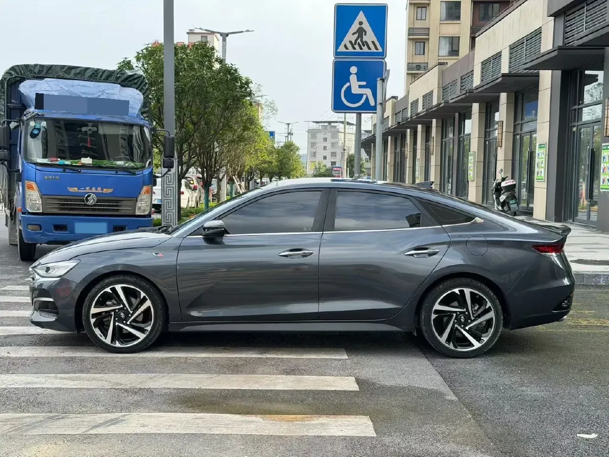 2019 Hyundai La Festa 1.6T 204HP L4 7DCT,autocango,china used car exporter,china ev exporter,chinese used car exporter,chinese used ev exporter