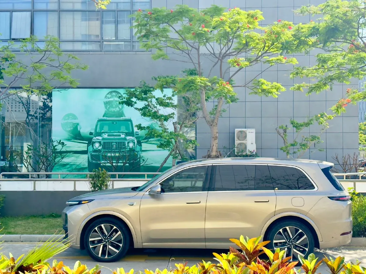 2022 Li L9 Range Extended 154HP REEV 42.6KWH,autocango,china used car exporter,china ev exporter,chinese used car exporter,chinese used ev exporter