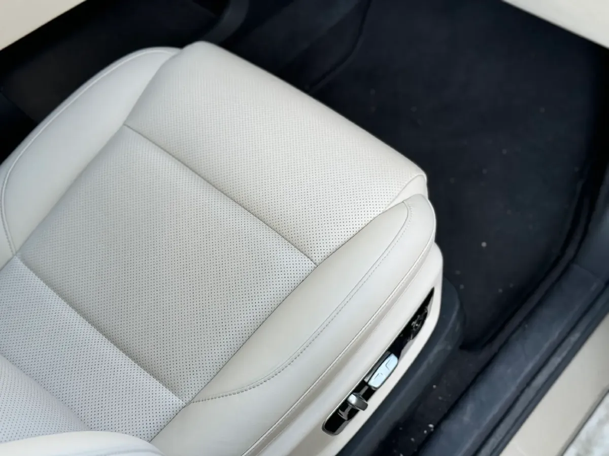 2022 Li L9 Range Extended 154HP REEV 42.6KWH,autocango,china used car exporter,china ev exporter,chinese used car exporter,chinese used ev exporter