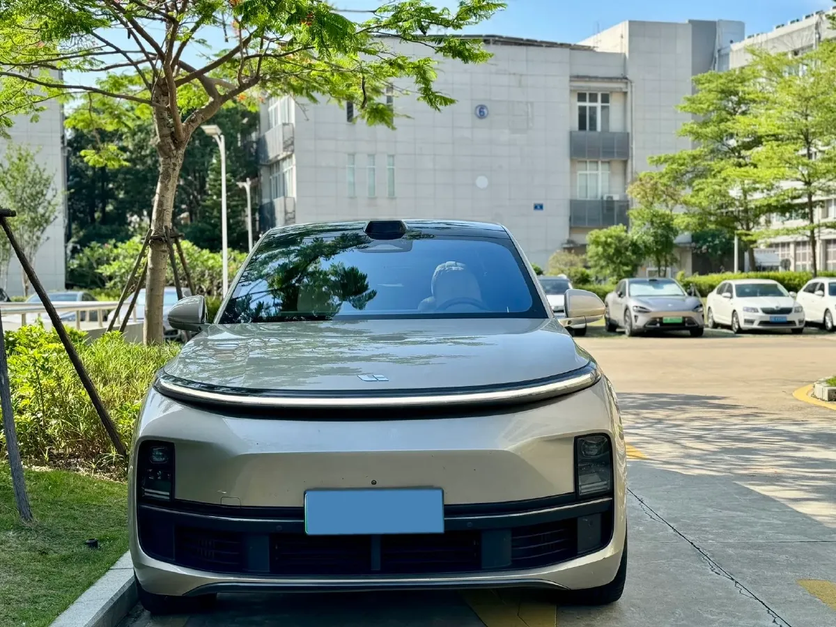 2022 Li L9 Range Extended 154HP REEV 42.6KWH,autocango,china used car exporter,china ev exporter,chinese used car exporter,chinese used ev exporter