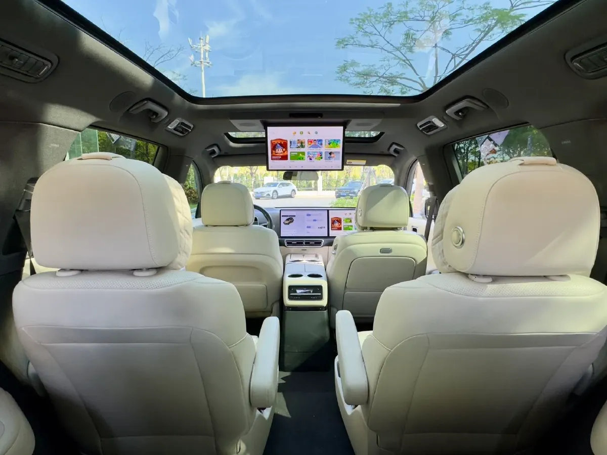 2022 Li L9 Range Extended 154HP REEV 42.6KWH,autocango,china used car exporter,china ev exporter,chinese used car exporter,chinese used ev exporter
