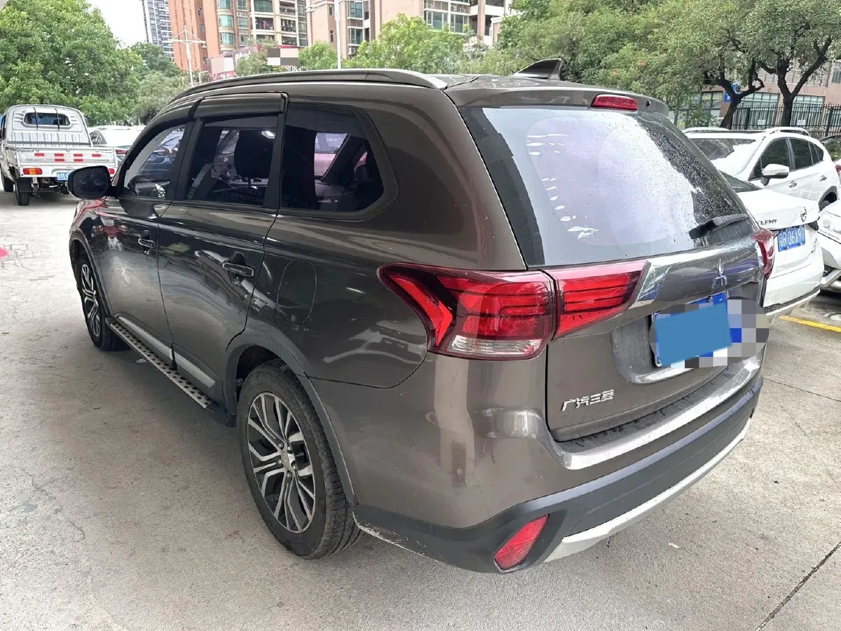 2018 Mitsubishi Outlander 2.0L 166HP L4 CVT,autocango,china used car exporter,china ev exporter,chinese used car exporter,chinese used ev exporter