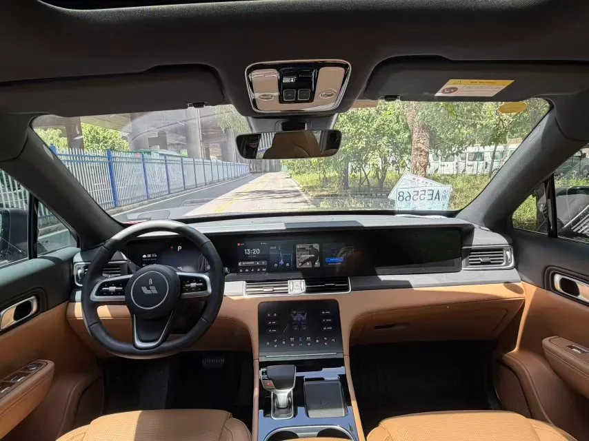 2021 Li ONE Range Extended 131HP REEV 40.5KWH,autocango,china used car exporter,china ev exporter,chinese used car exporter,chinese used ev exporter
