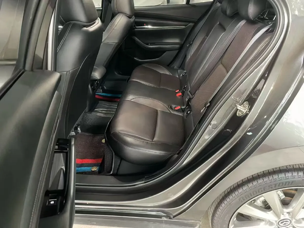 2022 Mazda 3 Axela 2.0L 158HP L4 6AT,autocango,china used car exporter,china ev exporter,chinese used car exporter,chinese used ev exporter