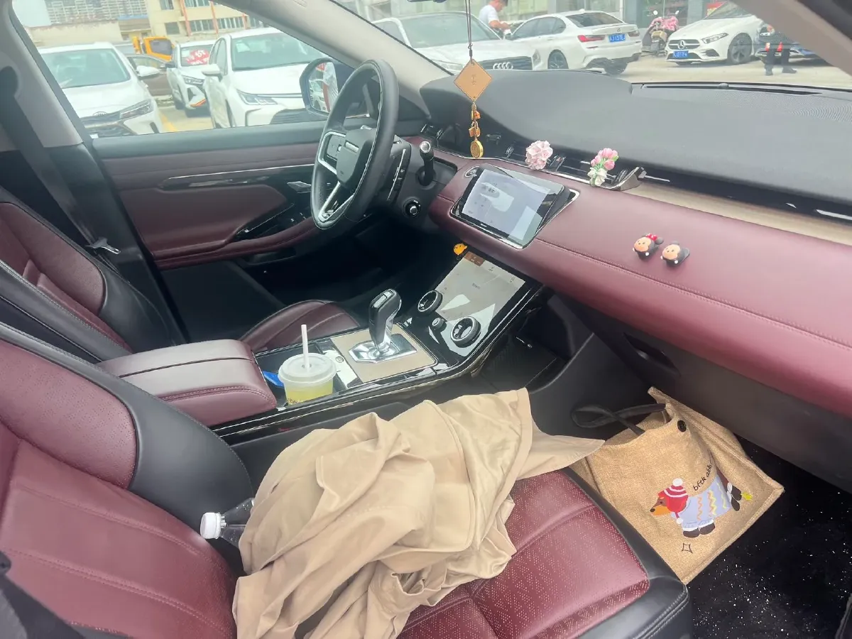 2021 Land Rover Range Rover Evoque 2.0T 249HP L4 9AT,autocango,china used car exporter,china ev exporter,chinese used car exporter,chinese used ev exporter