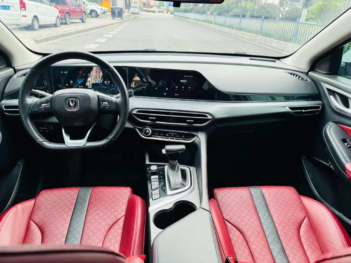 2022 ChangAn Eado 1.4T 160HP L4 7DCT,autocango,china used car exporter,china ev exporter,chinese used car exporter,chinese used ev exporter