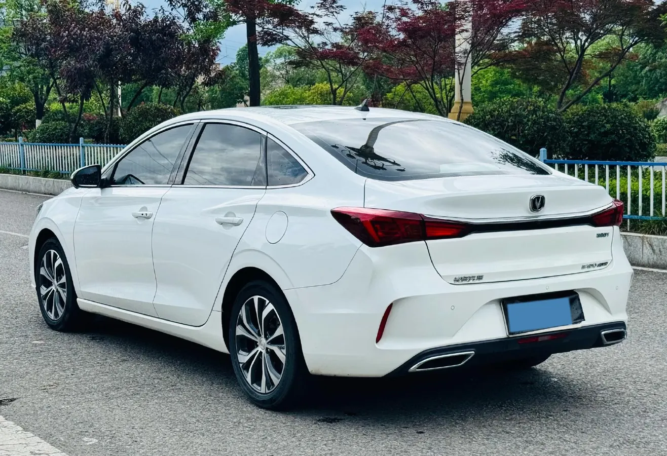 2022 ChangAn Eado 1.4T 160HP L4 7DCT,autocango,china used car exporter,china ev exporter,chinese used car exporter,chinese used ev exporter