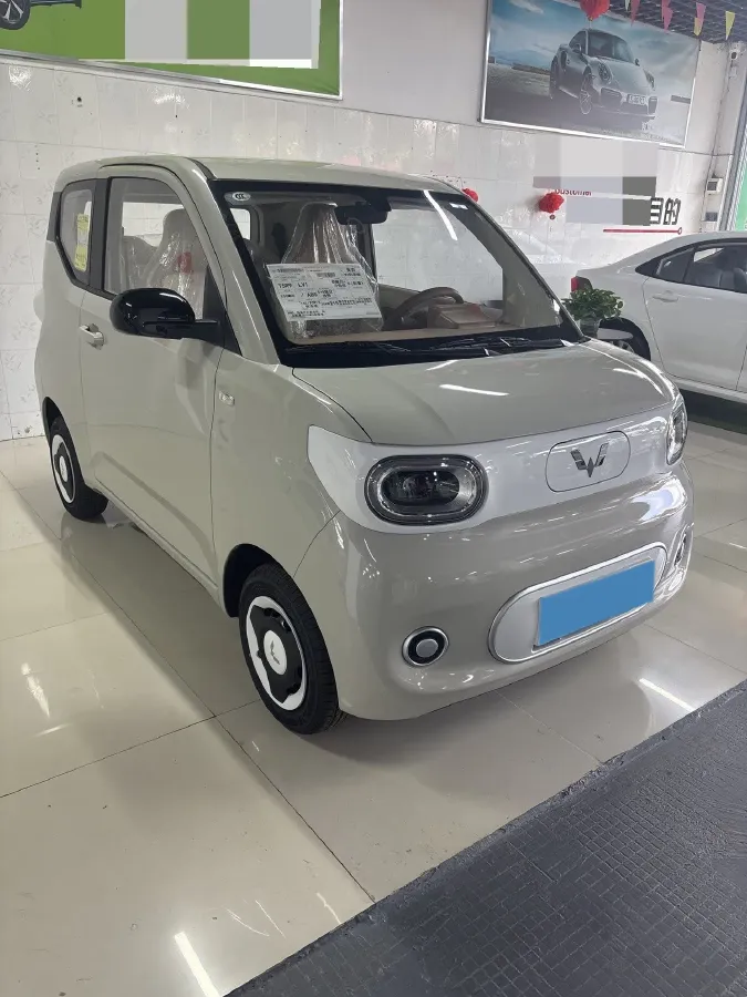 2024 WuLing HongGuang MINI EV BEV 17.3KWH,autocango,china used car exporter,china ev exporter,chinese used car exporter,chinese used ev exporter