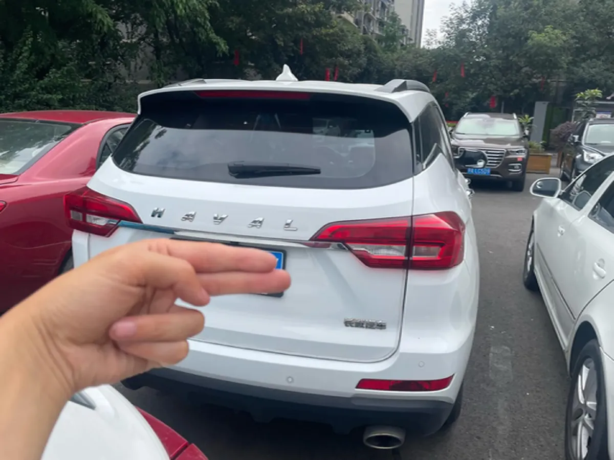 2019 Haval M6 1.5T 150HP L4 7DCT,autocango,china used car exporter,china ev exporter,chinese used car exporter,chinese used ev exporter